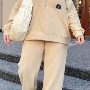 Теплий жіночий костюм